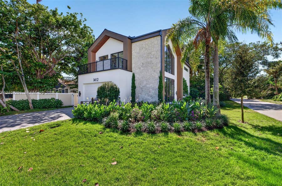 Property photo for 1412 SW 7th Street, Fort Lauderdale, FL