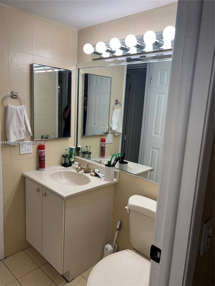 8875 Fontainebleau Boulevard, #203, Miami, FL 33172 Photo 11