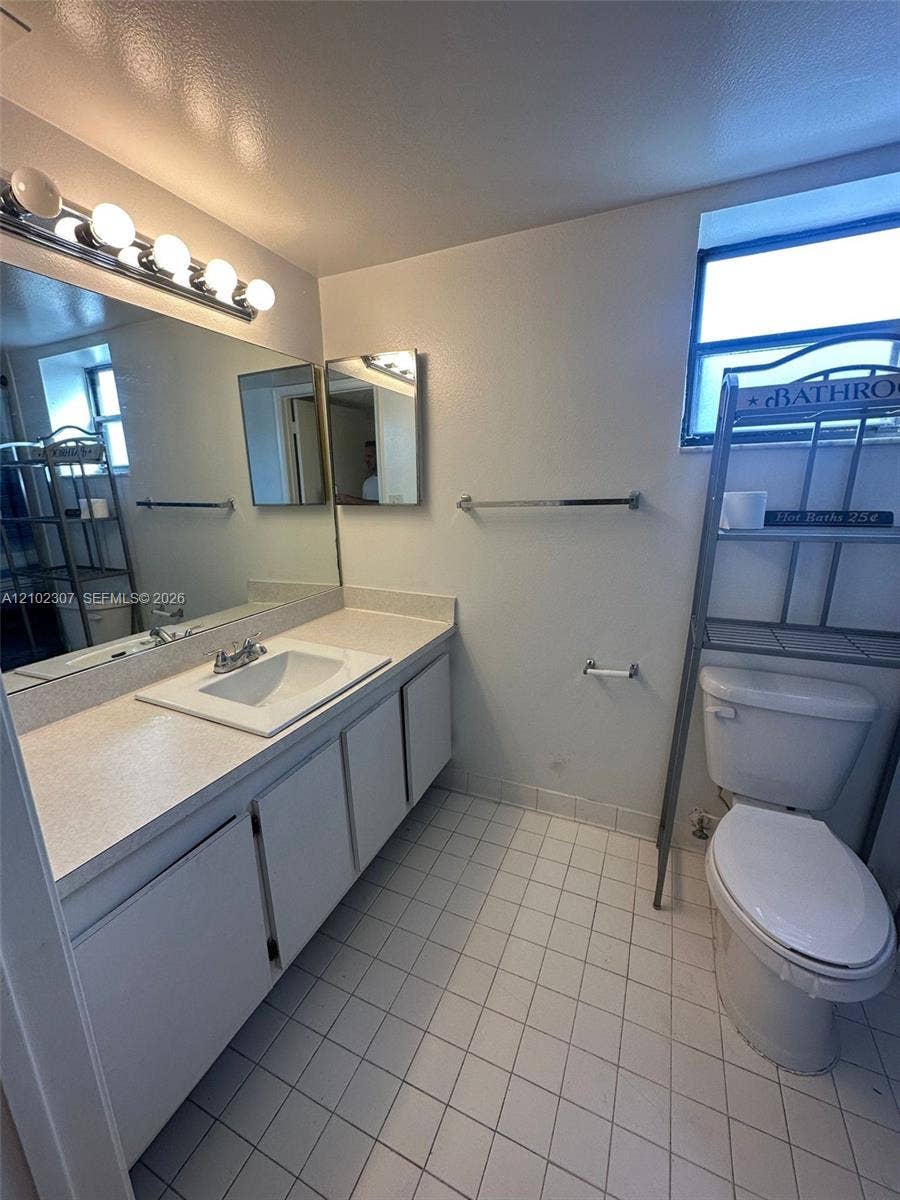 1850 N Congress Avenue, #409, West Palm Beach, West Palm Beach, FL 33401 Photo 2
