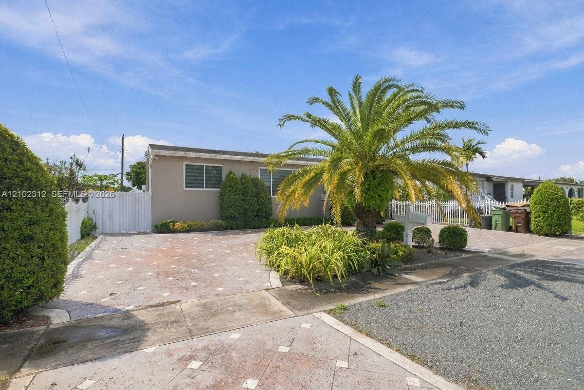 120 W 63rd Street, Hialeah, FL 33012 Photo 4