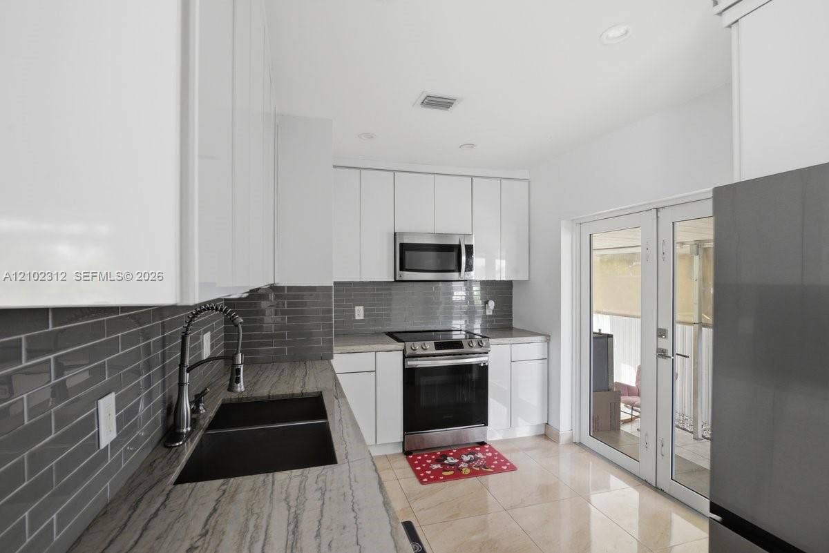 120 W 63rd Street, Hialeah, FL 33012 Photo 12