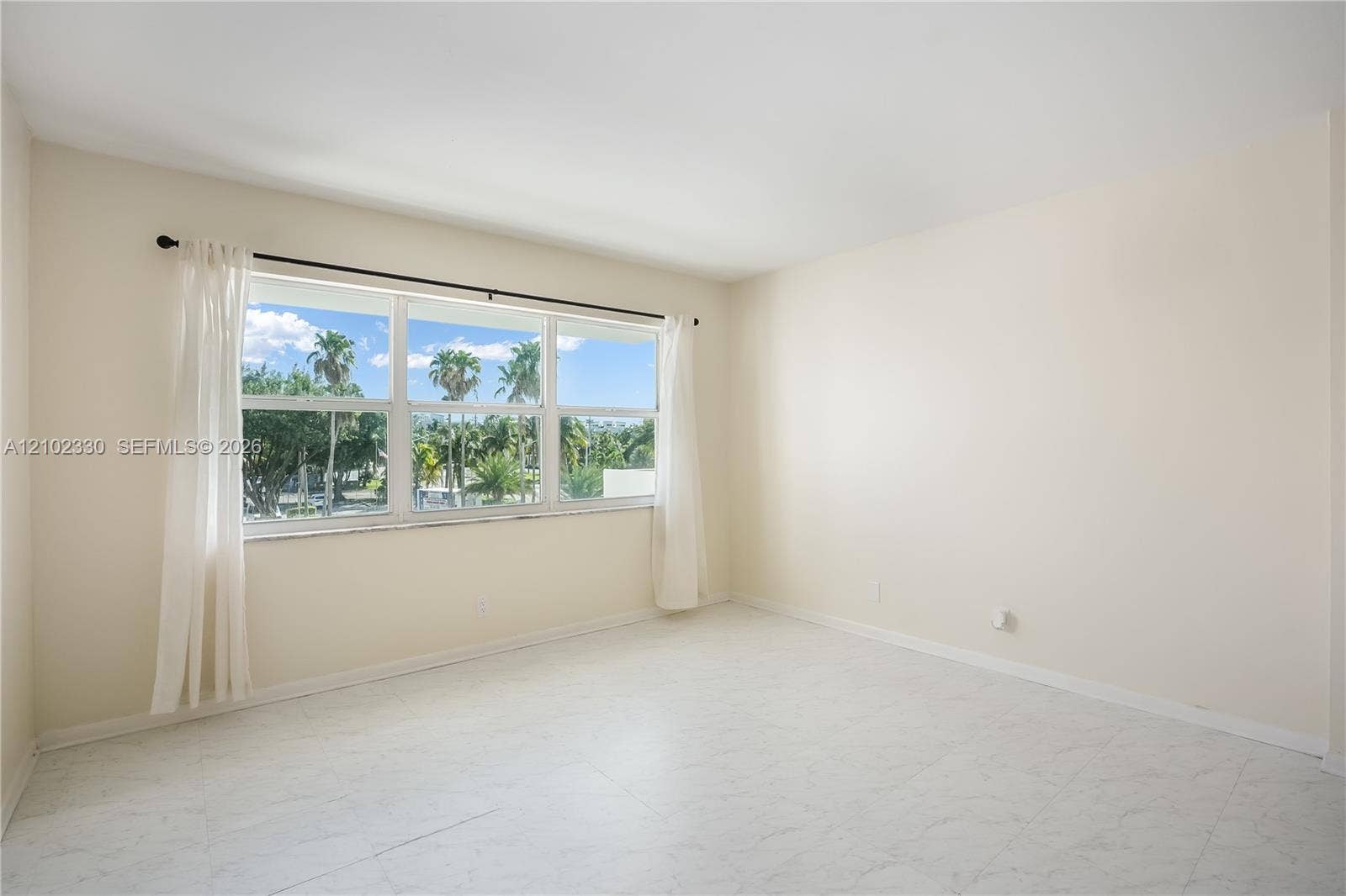 1630 N Ocean Boulevard, #215, Pompano Beach, FL 33062 primary bedroom