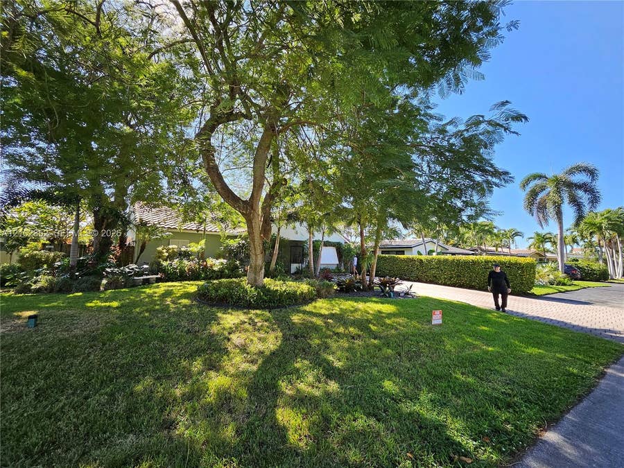 Property photo for 2016 NE 26th Drive, Wilton Manors, FL
