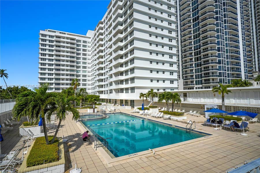 Property photo for 4747 Collins Avenue, #1506, Miami Beach, FL