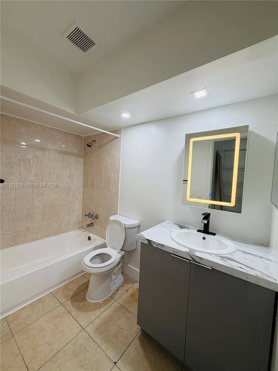 601 NW 42nd Court, #206, Pompano Beach, Pompano Beach, FL 33064 Photo 4
