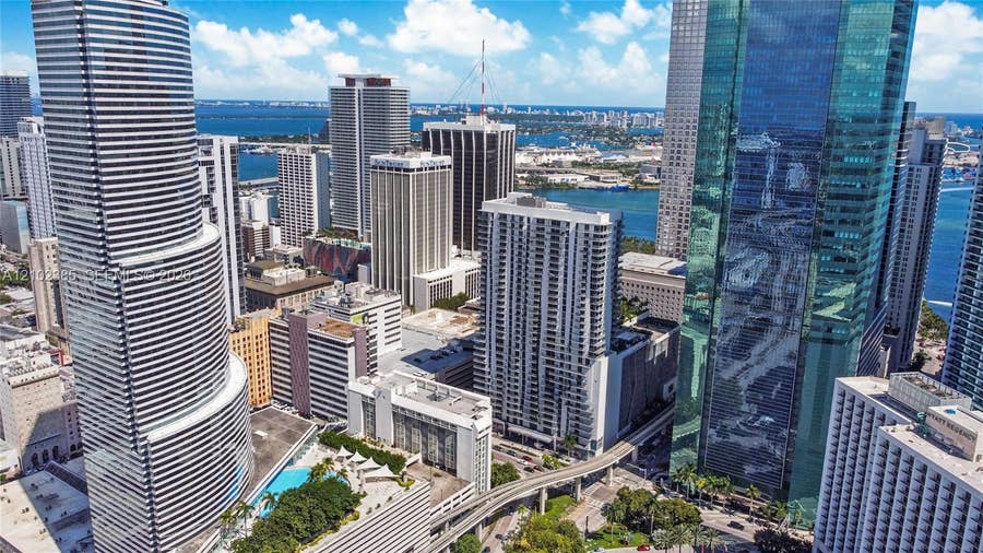 Property photo for 151 SE 1st Street, #1003, Miami, FL