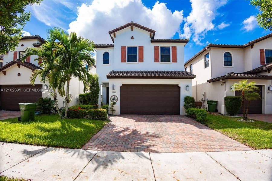 Property photo for 3302 W 97th Terrace, Hialeah, FL