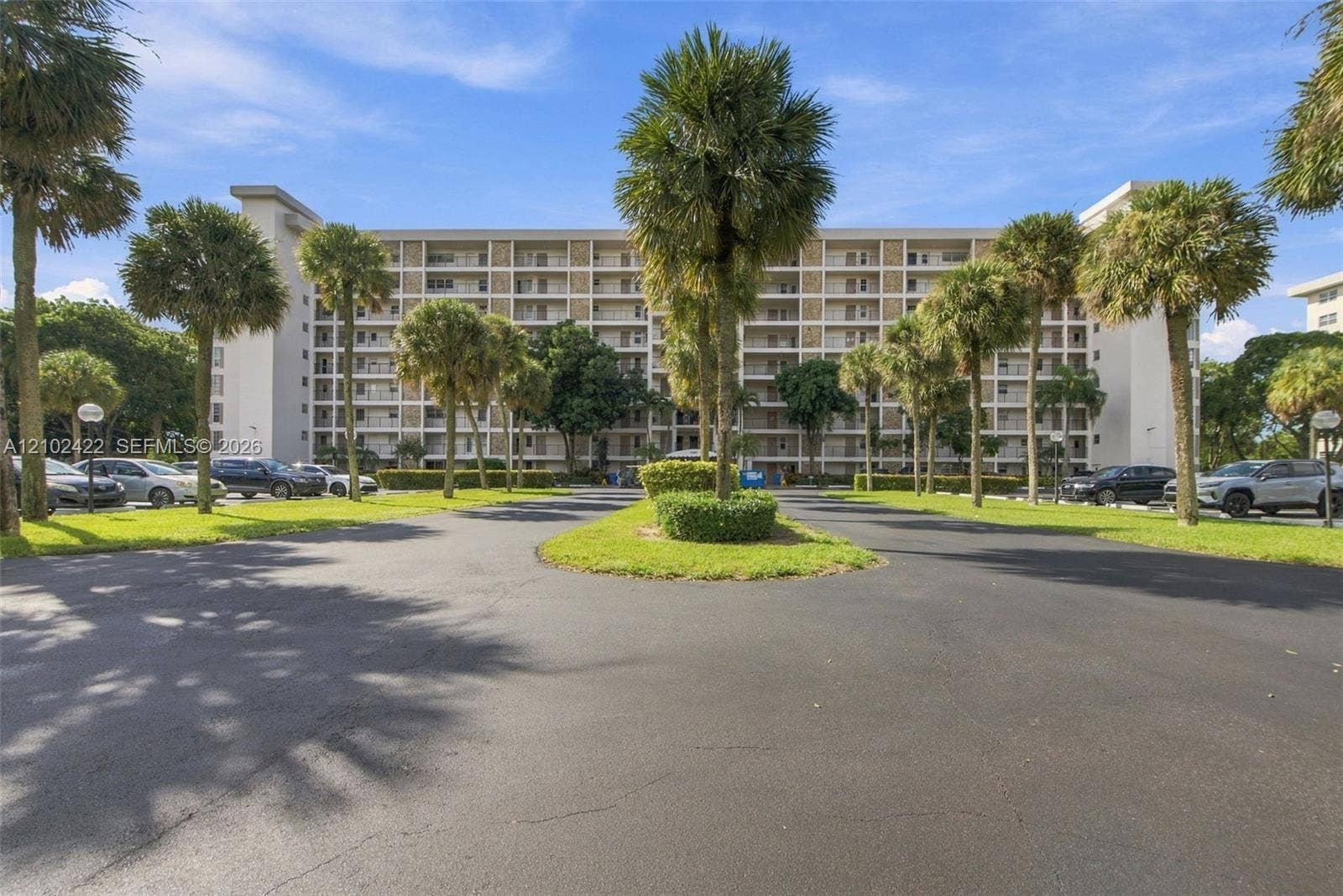 3050 N Palm Aire Drive, #601, Pompano Beach, Pompano Beach, FL 33069 Photo 5