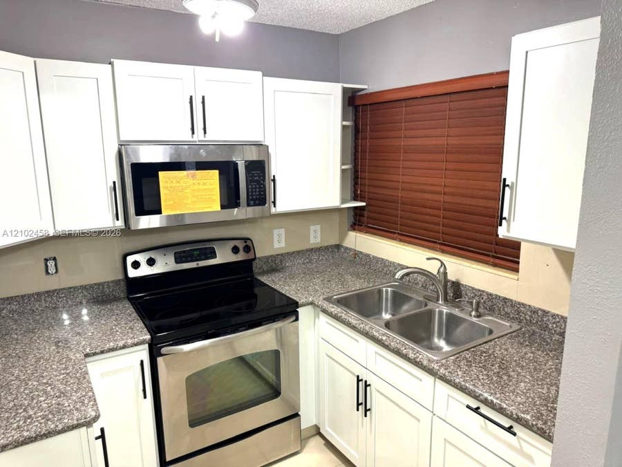 Property photo for 5461 W 24th Avenue, #25, Hialeah, FL