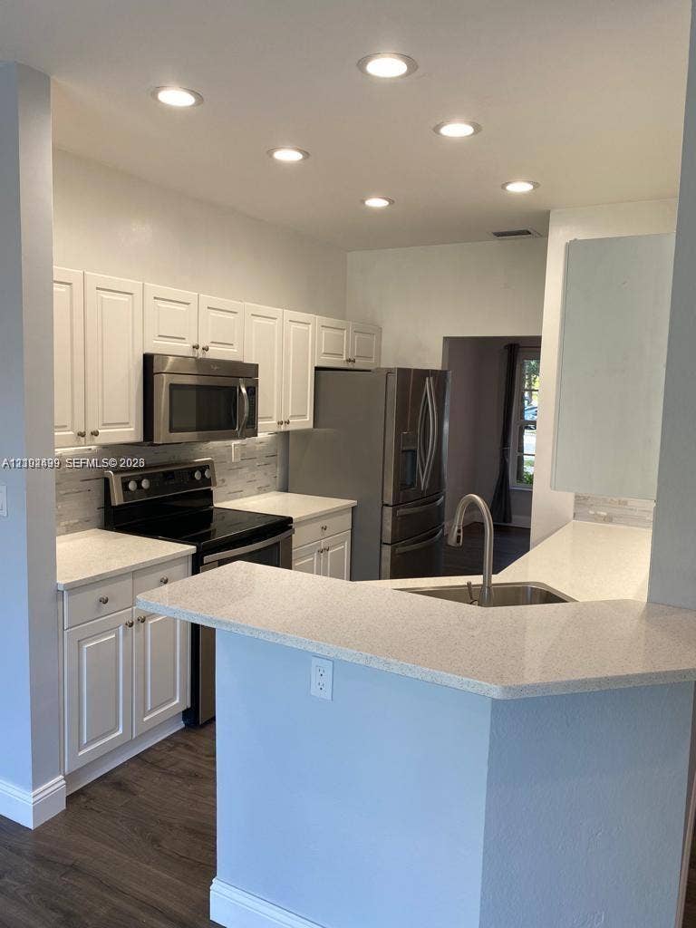 667 NW 170th Terrace, #667, Pembroke Pines, Pembroke Pines, FL 33028 Photo 5