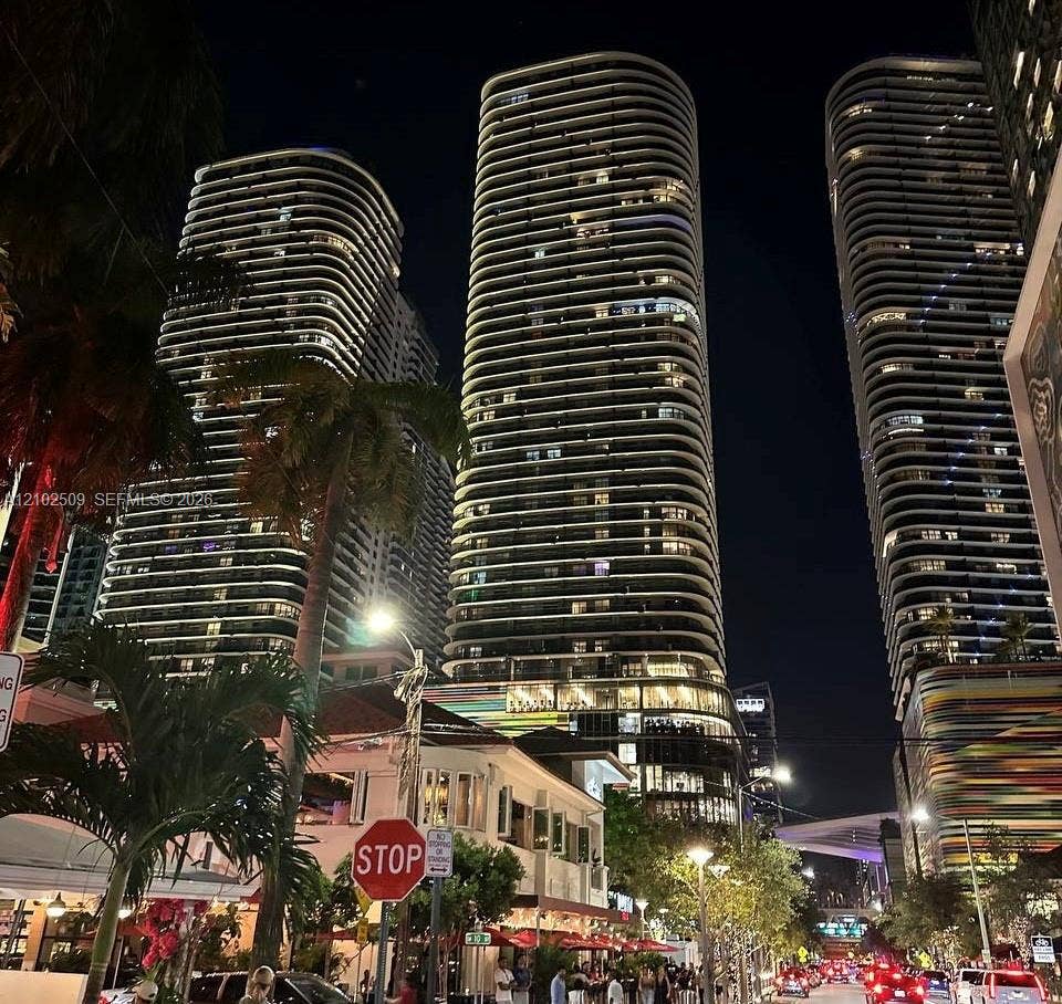 45 SW 9th Street, #3010, Miami, Miami, FL 33130 Photo 43