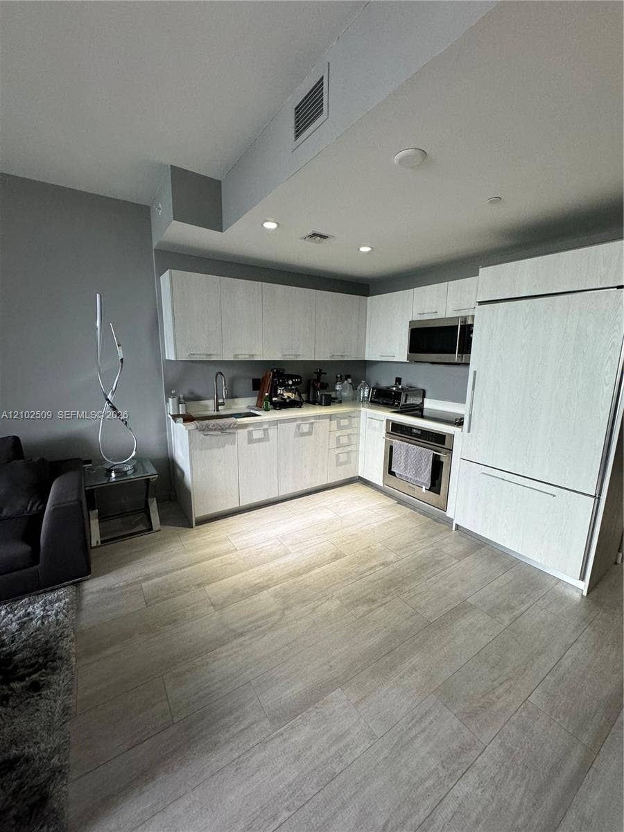 45 SW 9th Street, #3010, Miami, Miami, FL 33130 Photo 8