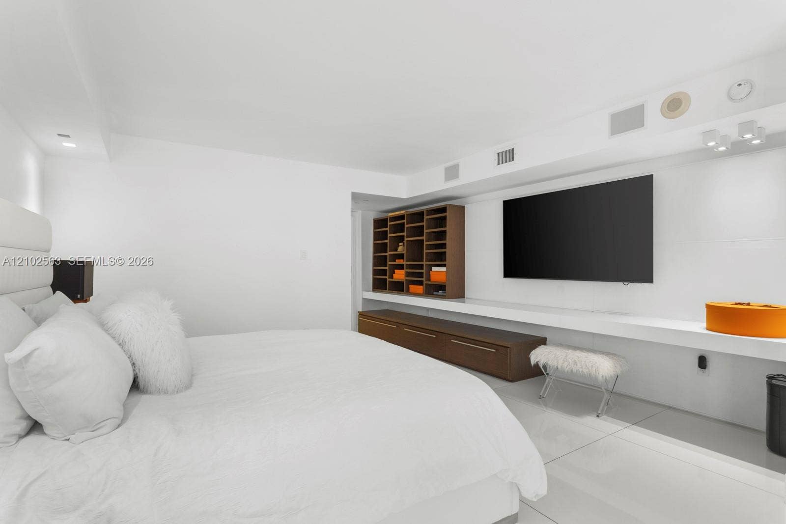 10155 Collins Avenue, #1210, Bal Harbour, Bal Harbour, FL 33154 Photo 29
