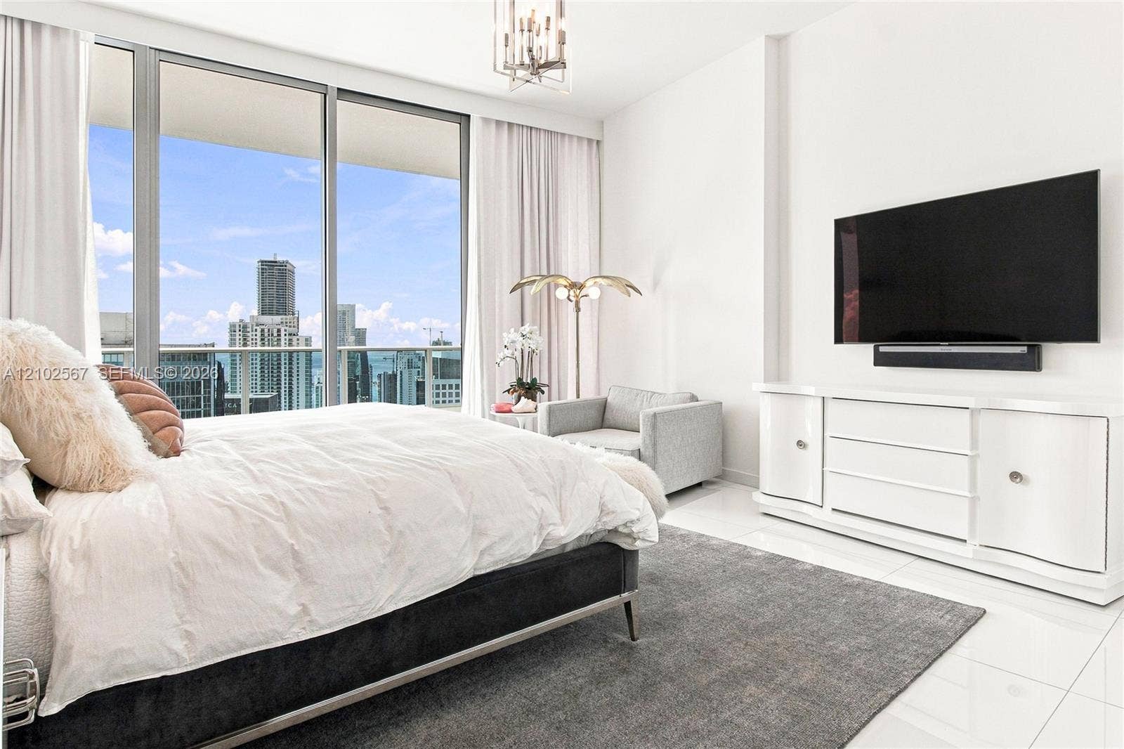 200 Biscayne Boulevard Way, #5302, Miami, FL 33131 Photo 8