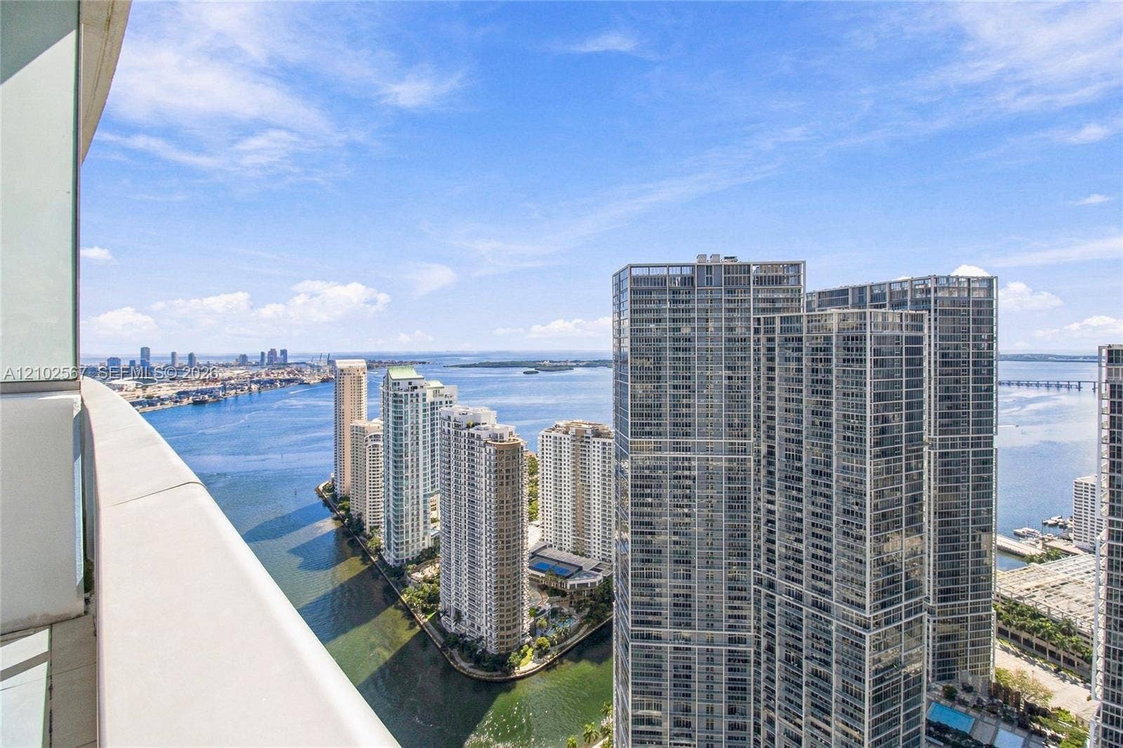 200 Biscayne Boulevard Way, #5302, Miami, FL 33131 Photo 27