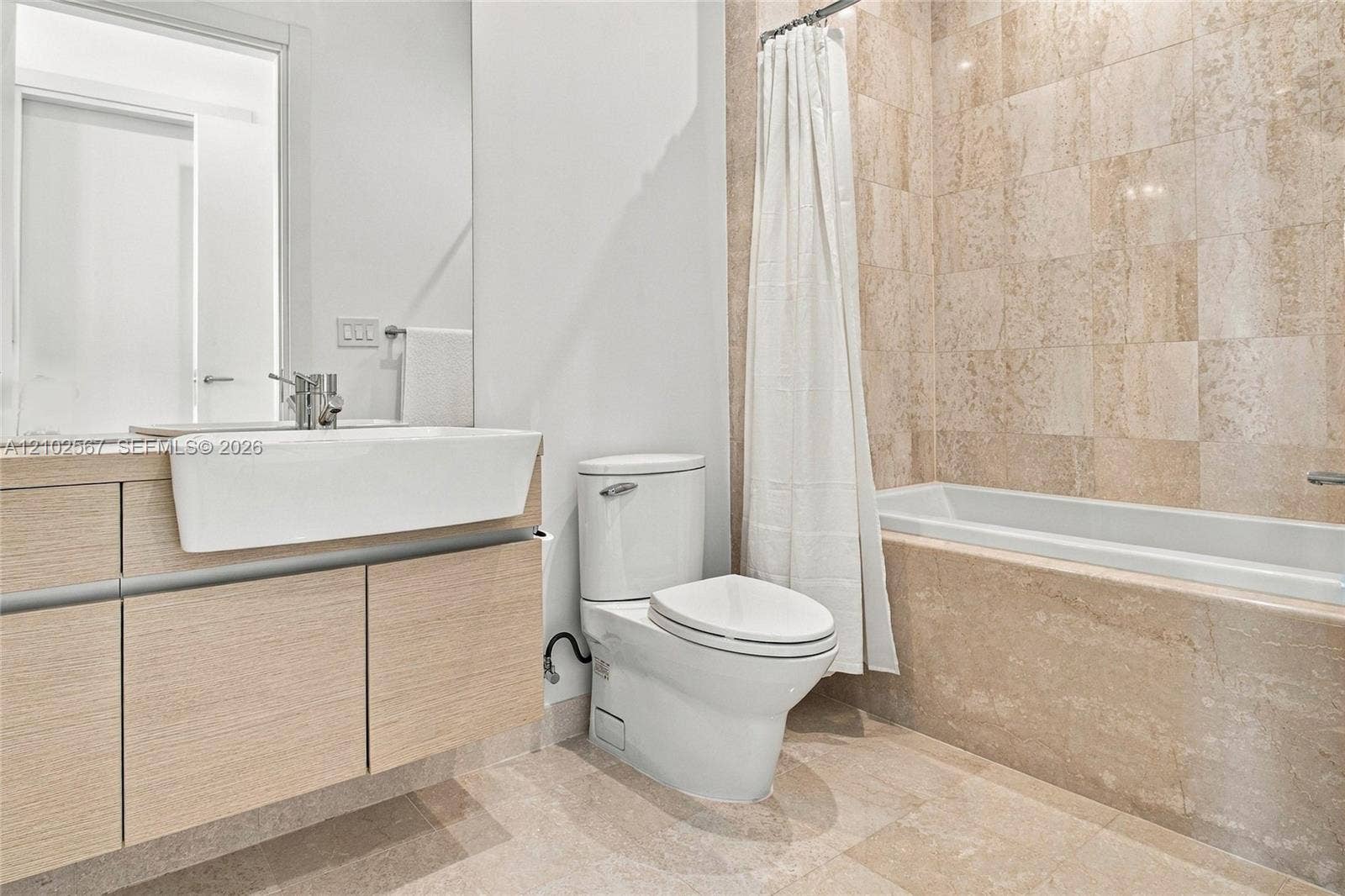 200 Biscayne Boulevard Way, #5302, Miami, FL 33131 Photo 21