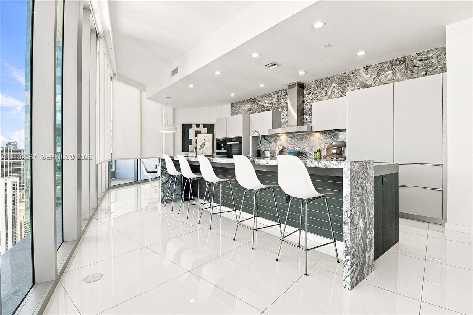 200 Biscayne Boulevard Way, #5302, Miami, FL 33131 Photo 6