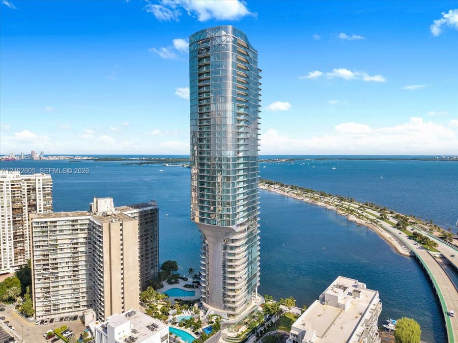 Property photo for 175 SE 25th Road, #3704, Miami, FL