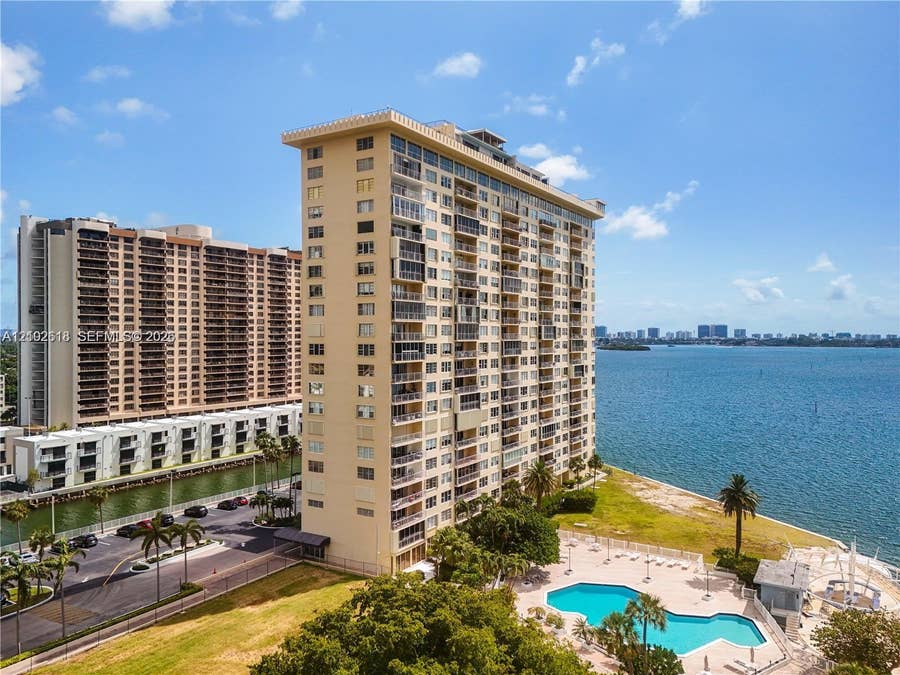 Property photo for 11111 Biscayne Boulevard, #1I, Miami, FL