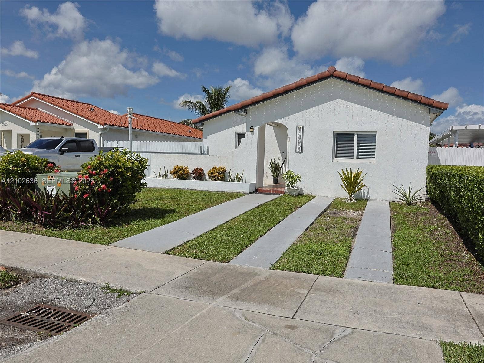 13555 SW 38th Lane, Miami, FL 33175 Photo 2