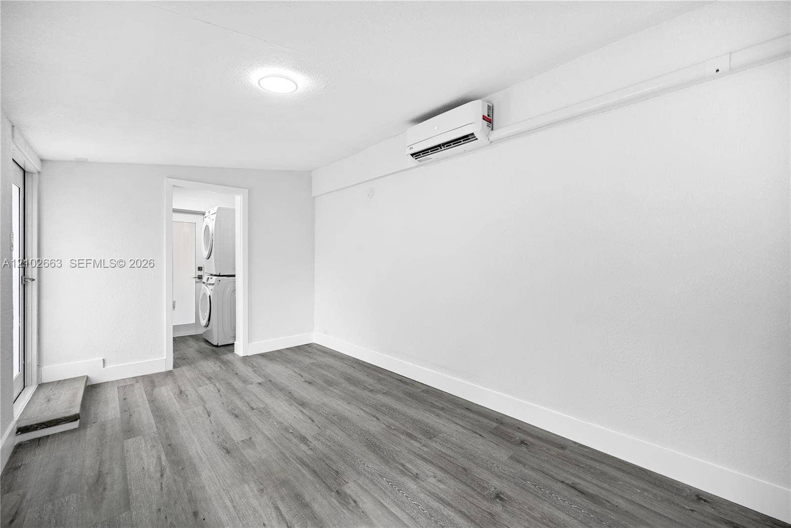 1018 NE 7th Street, Hallandale Beach, Hallandale Beach, FL 33009 Photo 6