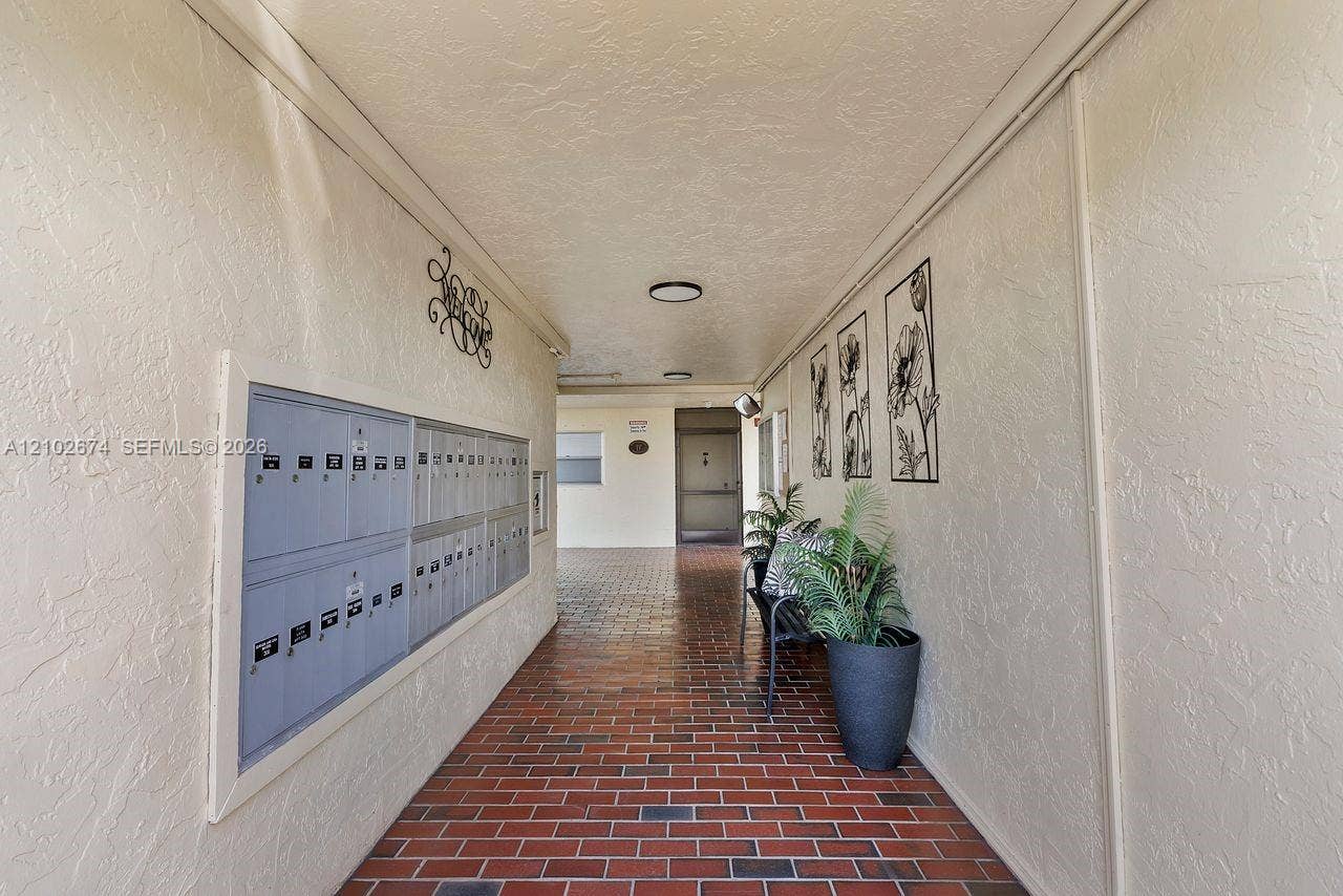 23249 N Barwood Lane N, #102, Boca Raton, FL 33428 Photo 37