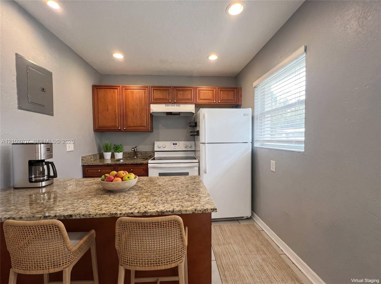 705 SW 13th Avenue, #4, Fort Lauderdale, Fort Lauderdale, FL 33021 Photo 2