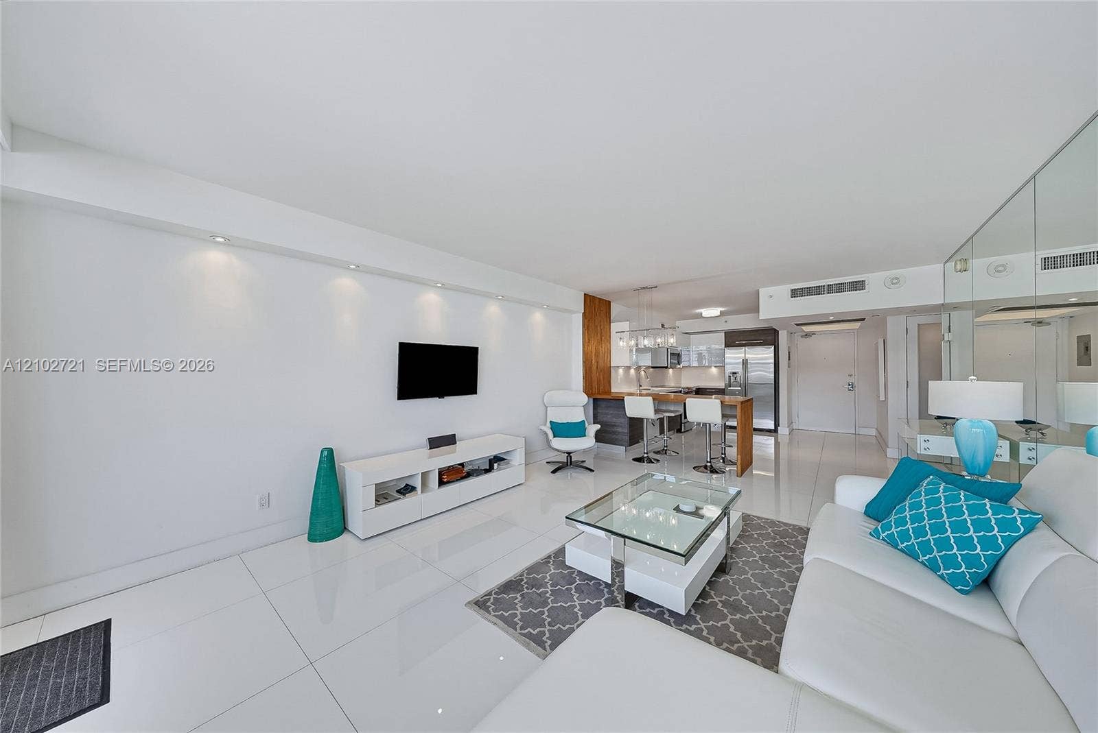 100 Lincoln Road, #1008, Miami Beach, FL 33139 Photo 15