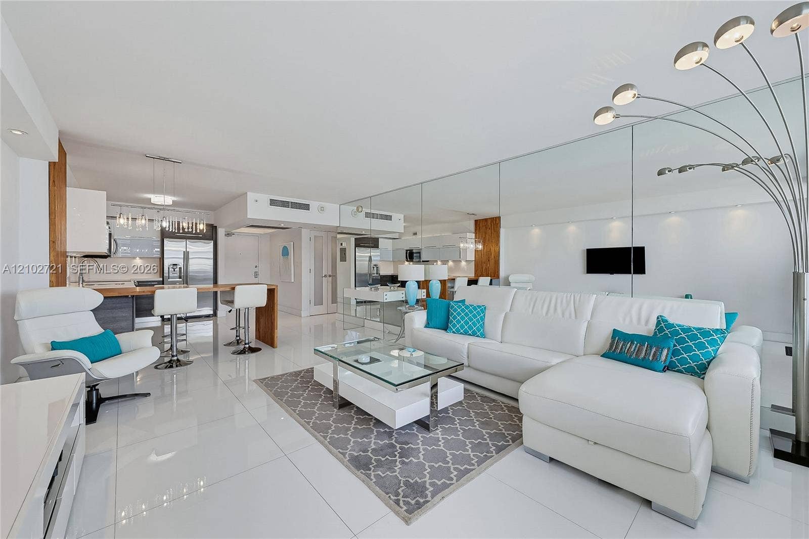 100 Lincoln Road, #1008, Miami Beach, FL 33139 Photo 3