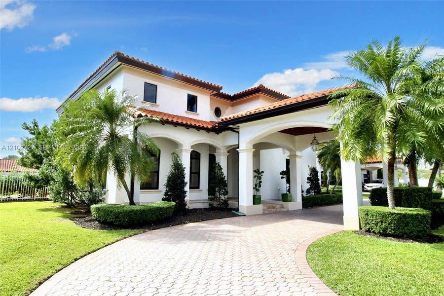 Property photo for 12094 NW 5th Street, Miami, FL