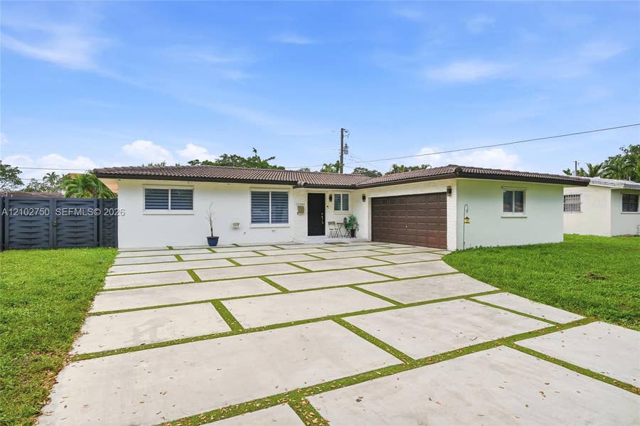Property photo for 13996 Lake Lure Court, Miami Lakes, FL