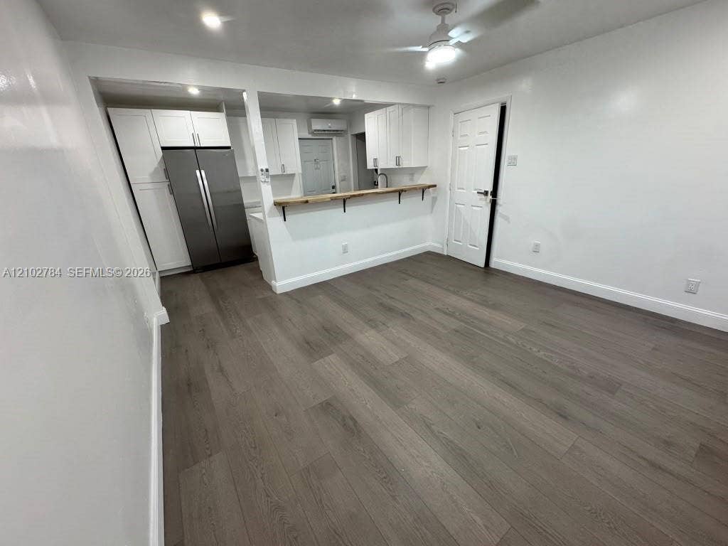 565 NE 32nd Street, Oakland Park, FL 33334 Photo 8