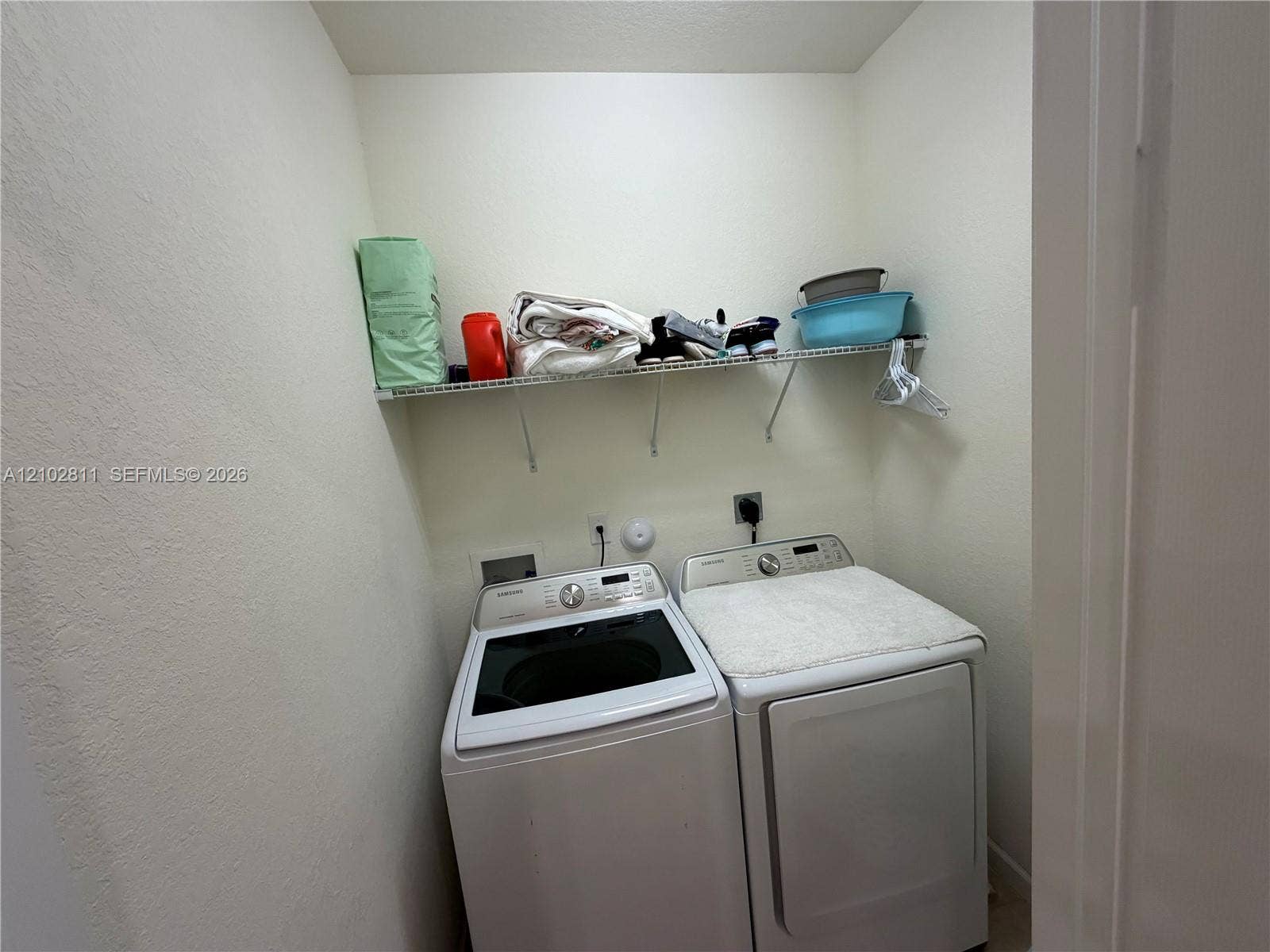 Photo 34
