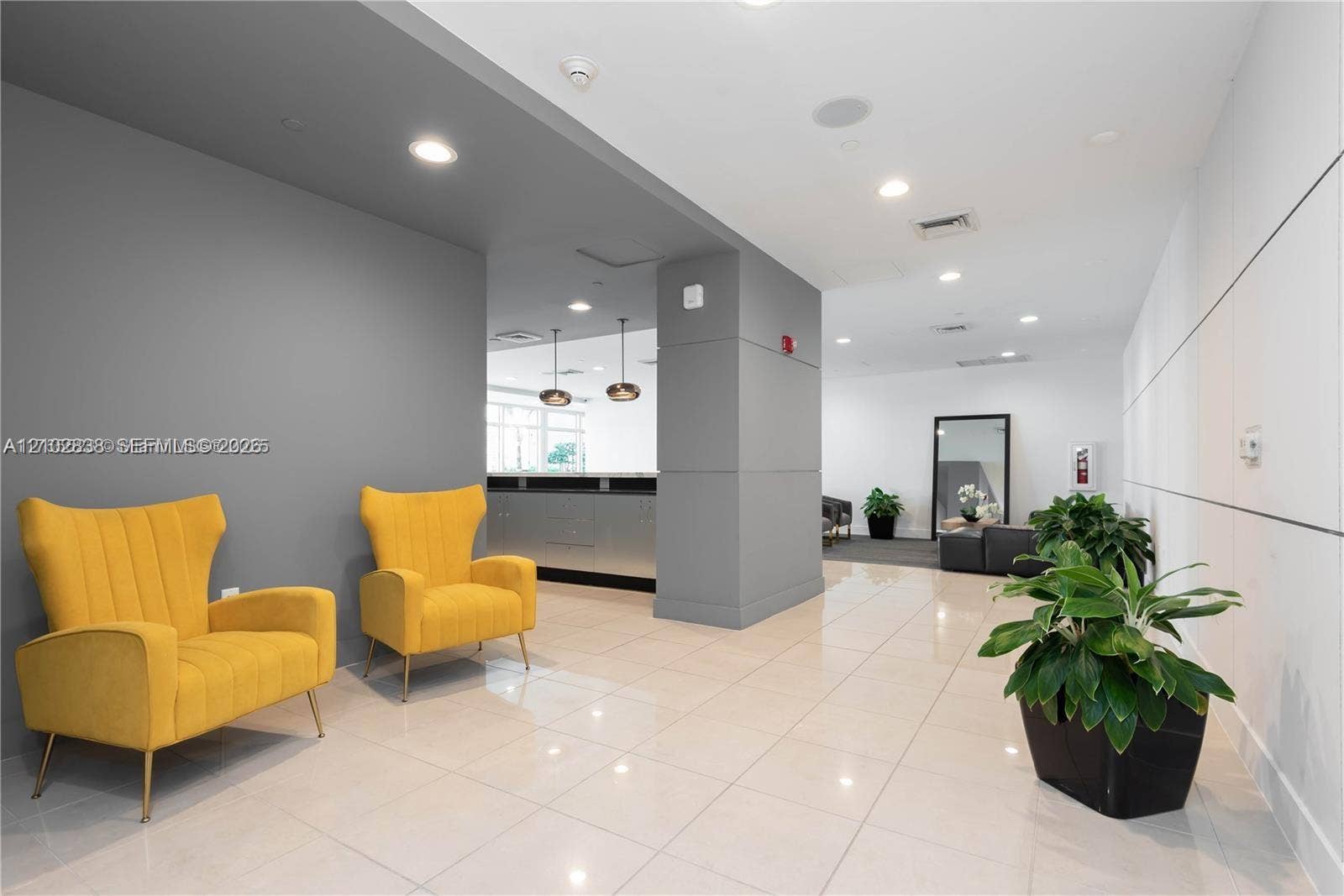SOCIAL ROOM