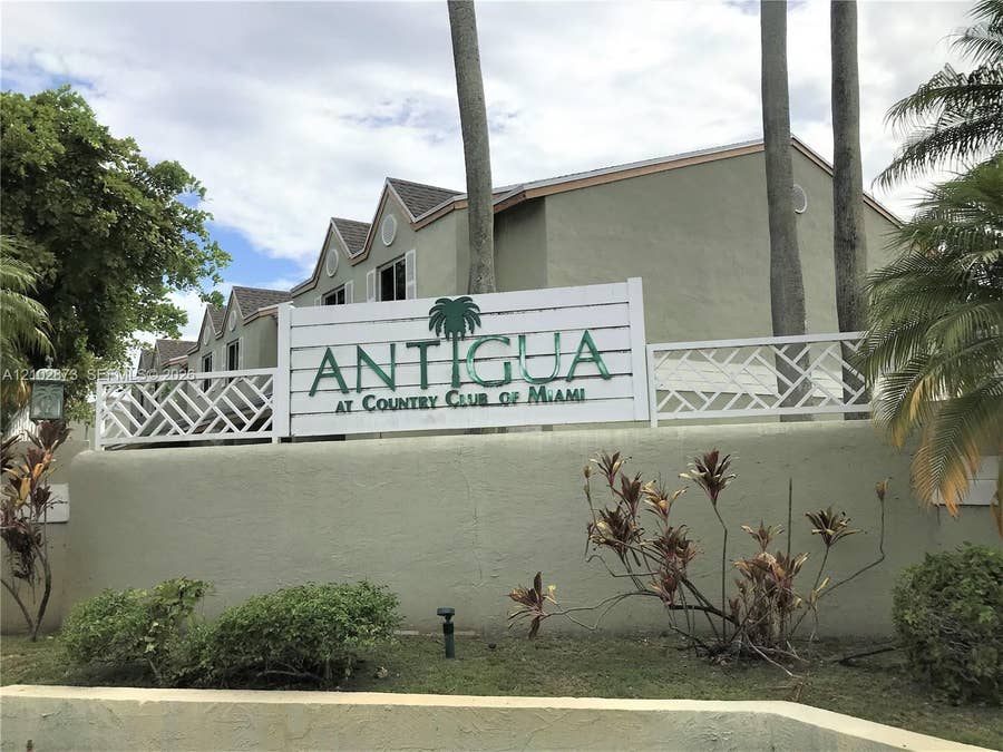 Property photo for 17485 NW 67th Court, #M-21, Hialeah, FL