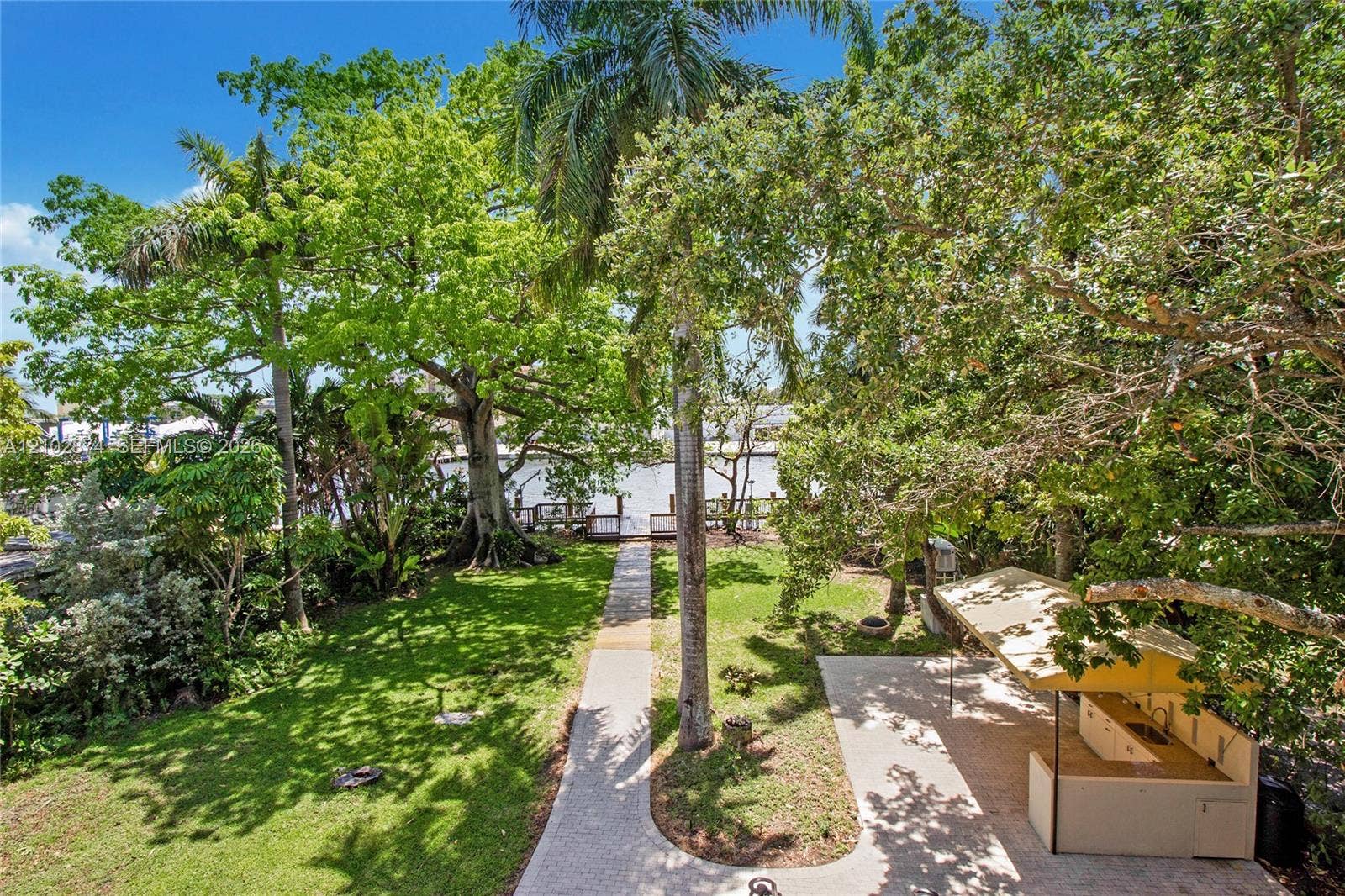 668 N River Drive, Miami, FL 33136 Photo 19