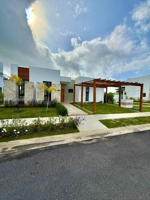 Property photo for 1 Villa Oasis Park, 