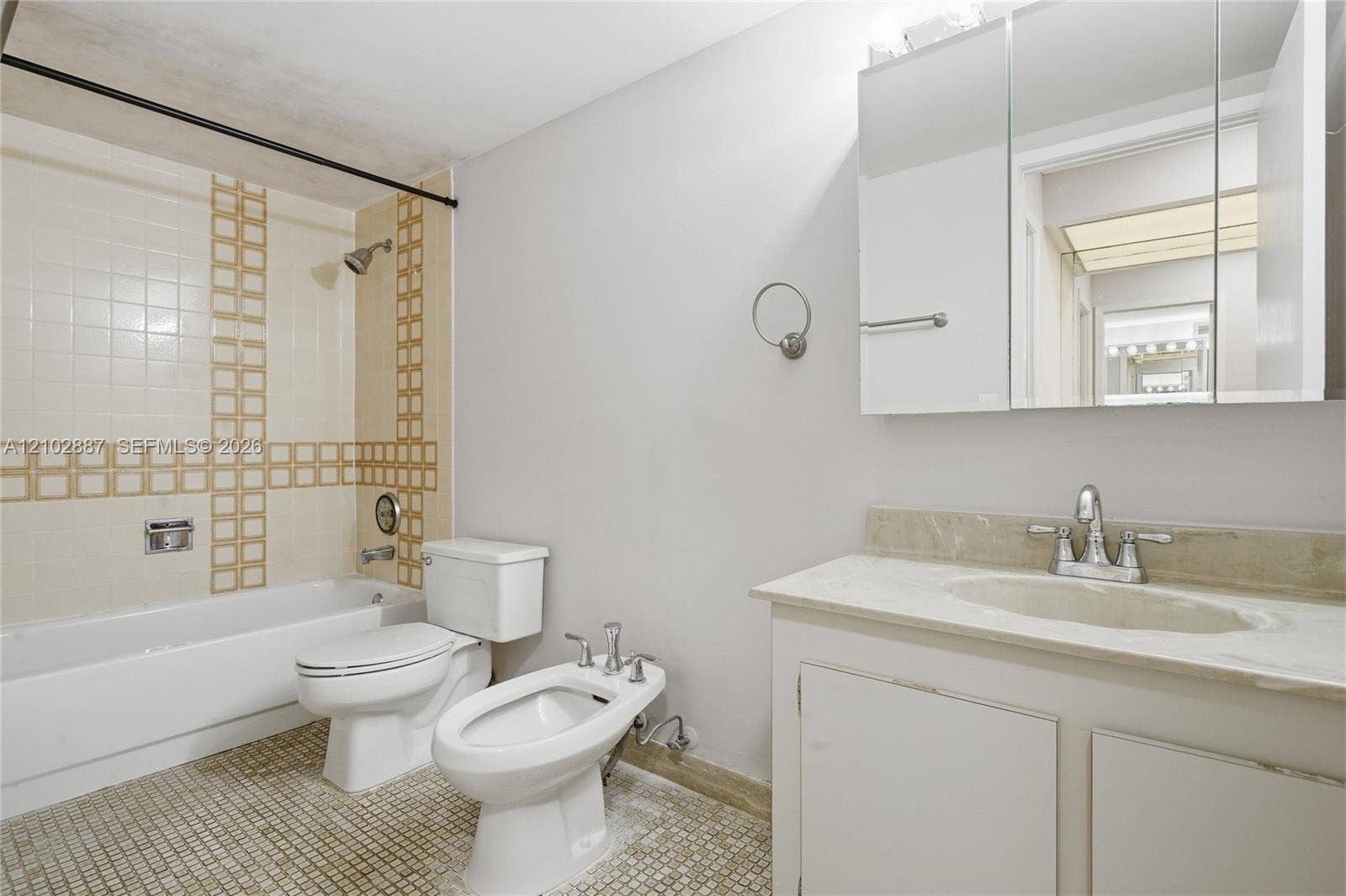 2500 Parkview Drive, #415, Hallandale Beach, Hallandale Beach, FL 33009 Photo 22