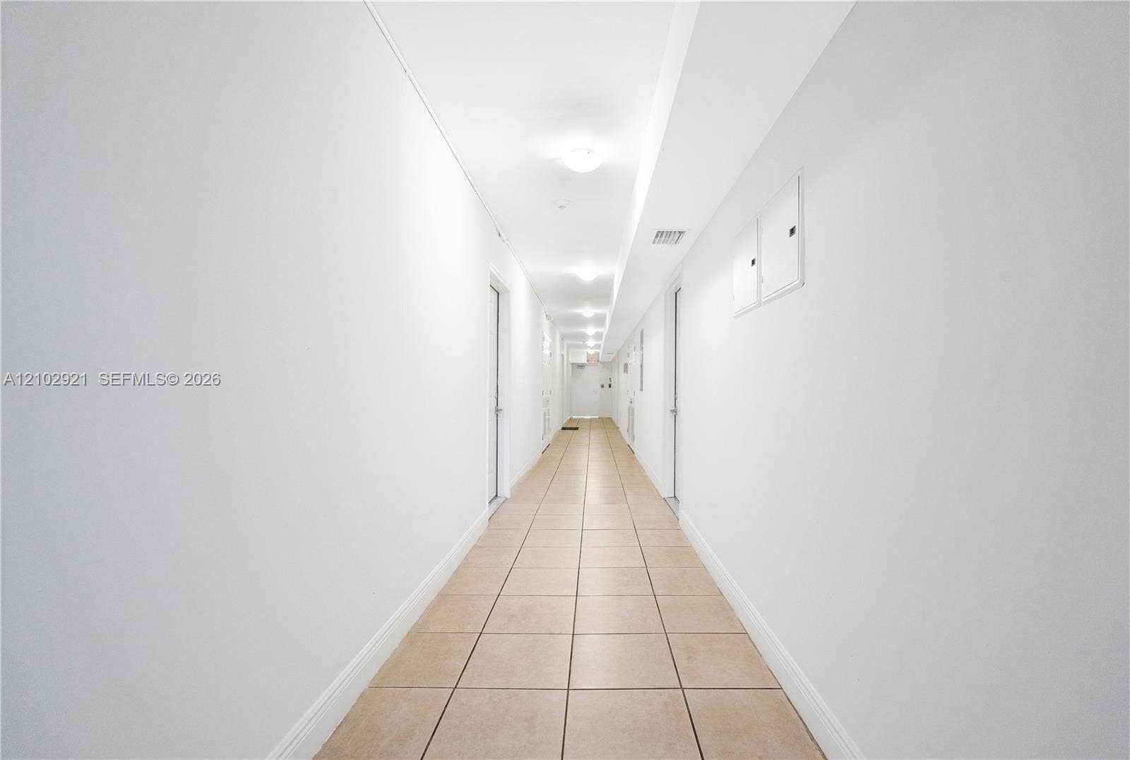 6971 Carlyle Avenue, #204, Miami Beach, Miami Beach, FL 33141 Hallway