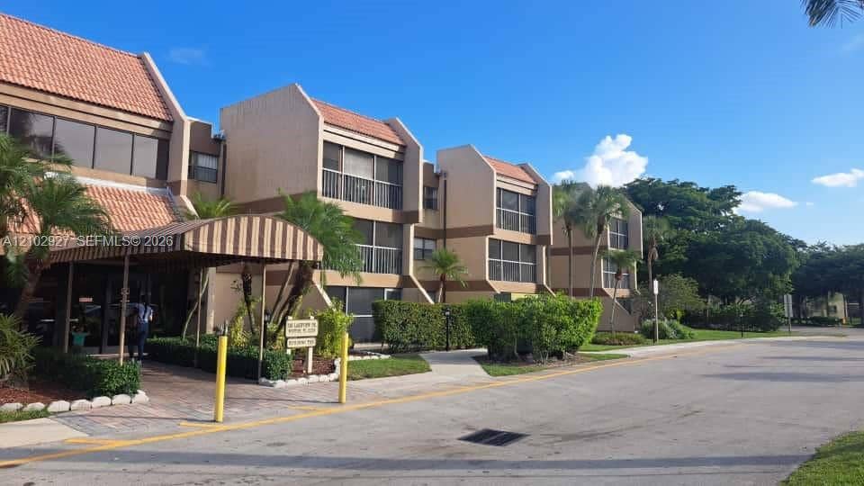 240 Lakeview Drive, #106, Weston, Weston, FL 33326 Photo 1