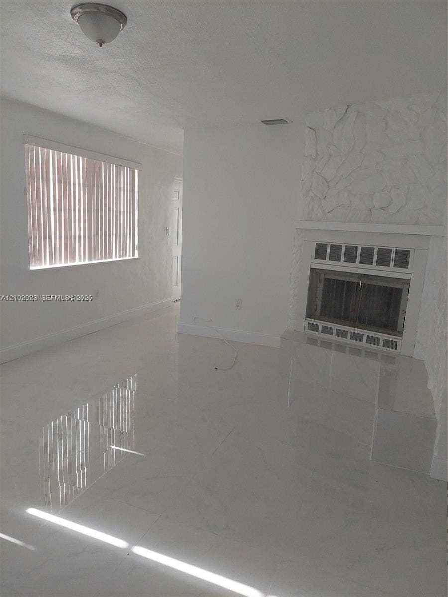 1030 NE 214th Street, Miami, FL 33179 Photo 12