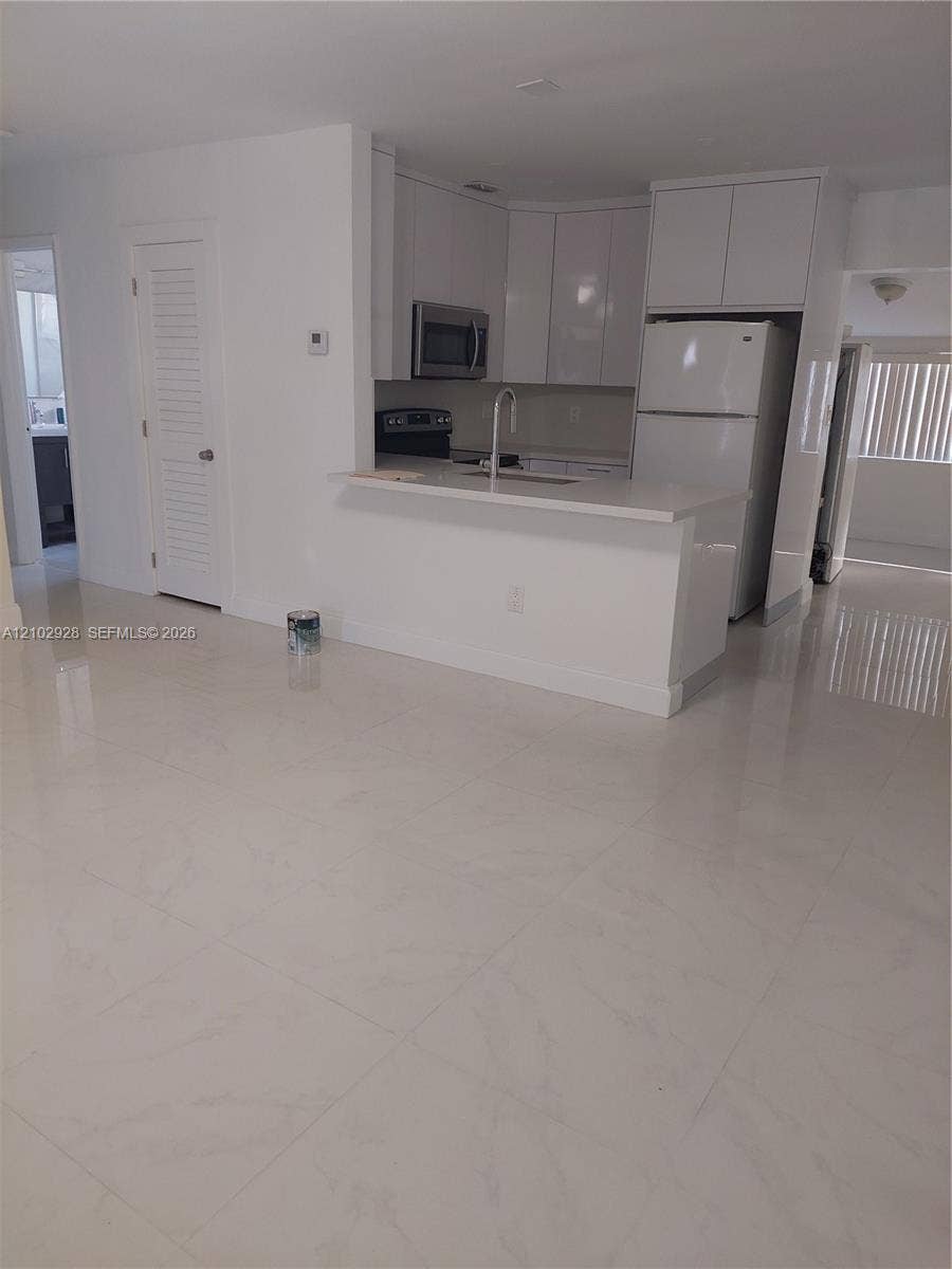 1030 NE 214th Street, Miami, FL 33179 Photo 6