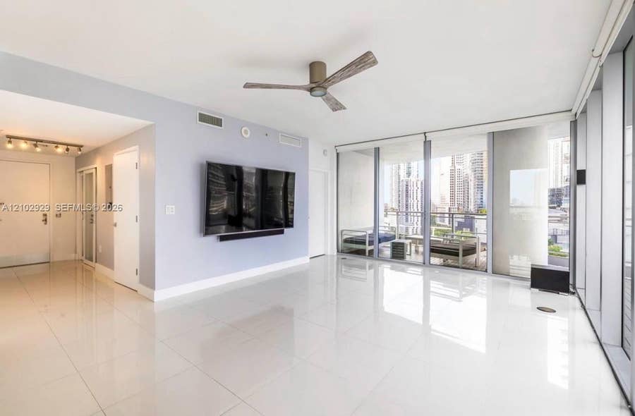 Property photo for 90 SW 3rd Street, #1613, Miami, FL