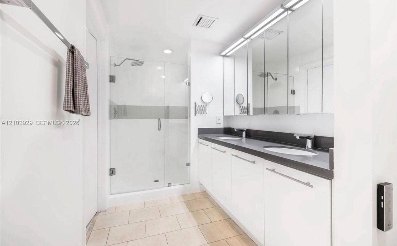 90 SW 3rd Street, #1613, Miami, Miami, FL 33130 Photo 11