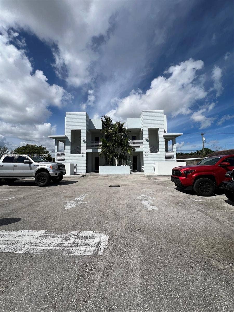 801 E 28th Street, #801, Hialeah, Hialeah, FL 33013 Photo 3