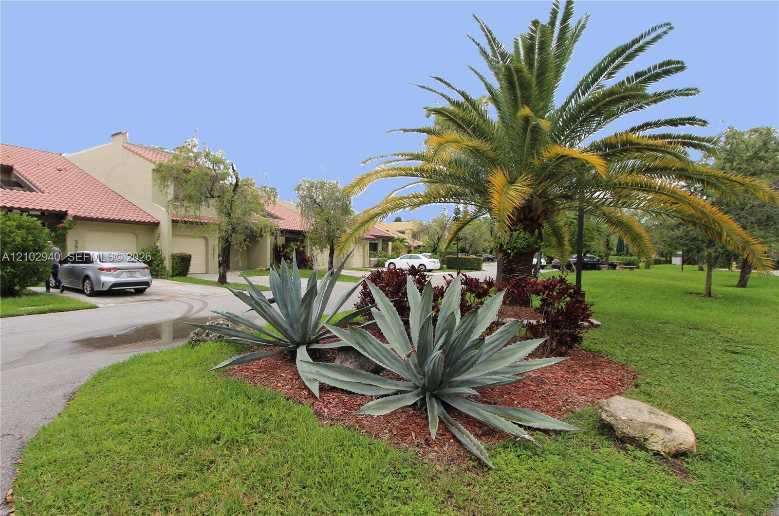 3815 Alcantara Avenue, #D-77, Doral, FL 33178 Photo 5