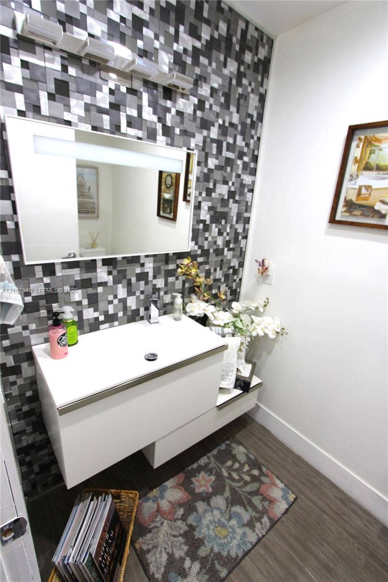 3815 Alcantara Avenue, #D-77, Doral, FL 33178 Photo 24