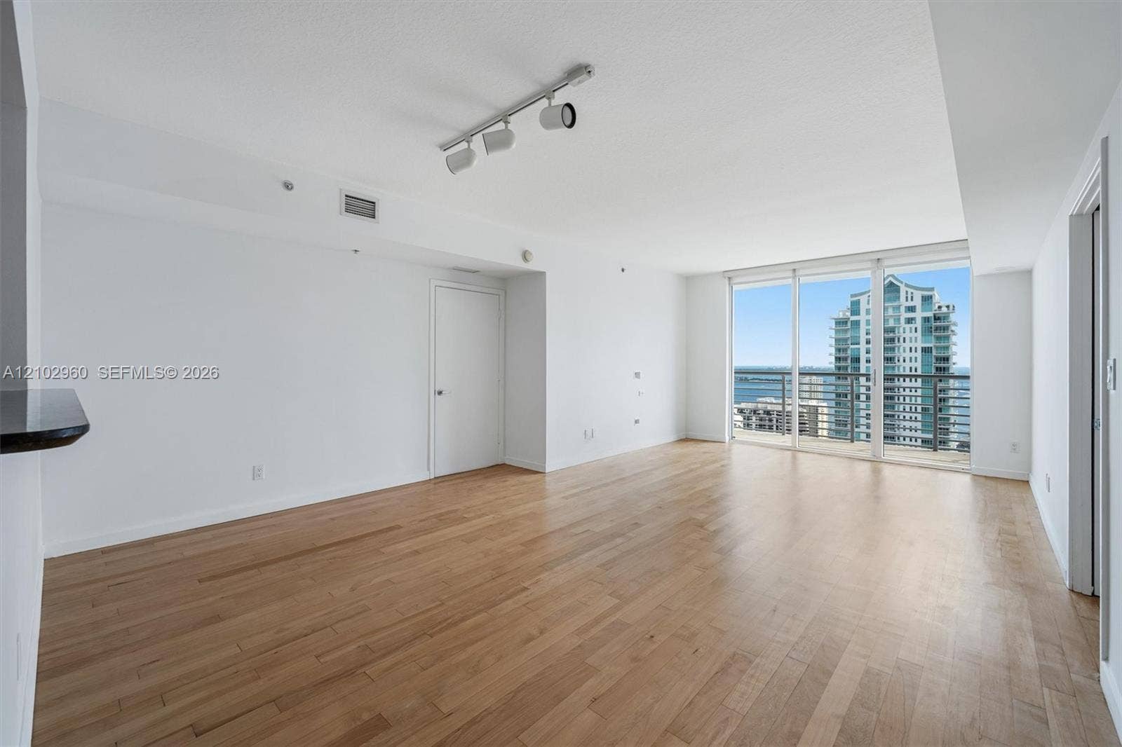 325 S Biscayne Boulevard, #3921, Miami, FL 33131 Photo 9