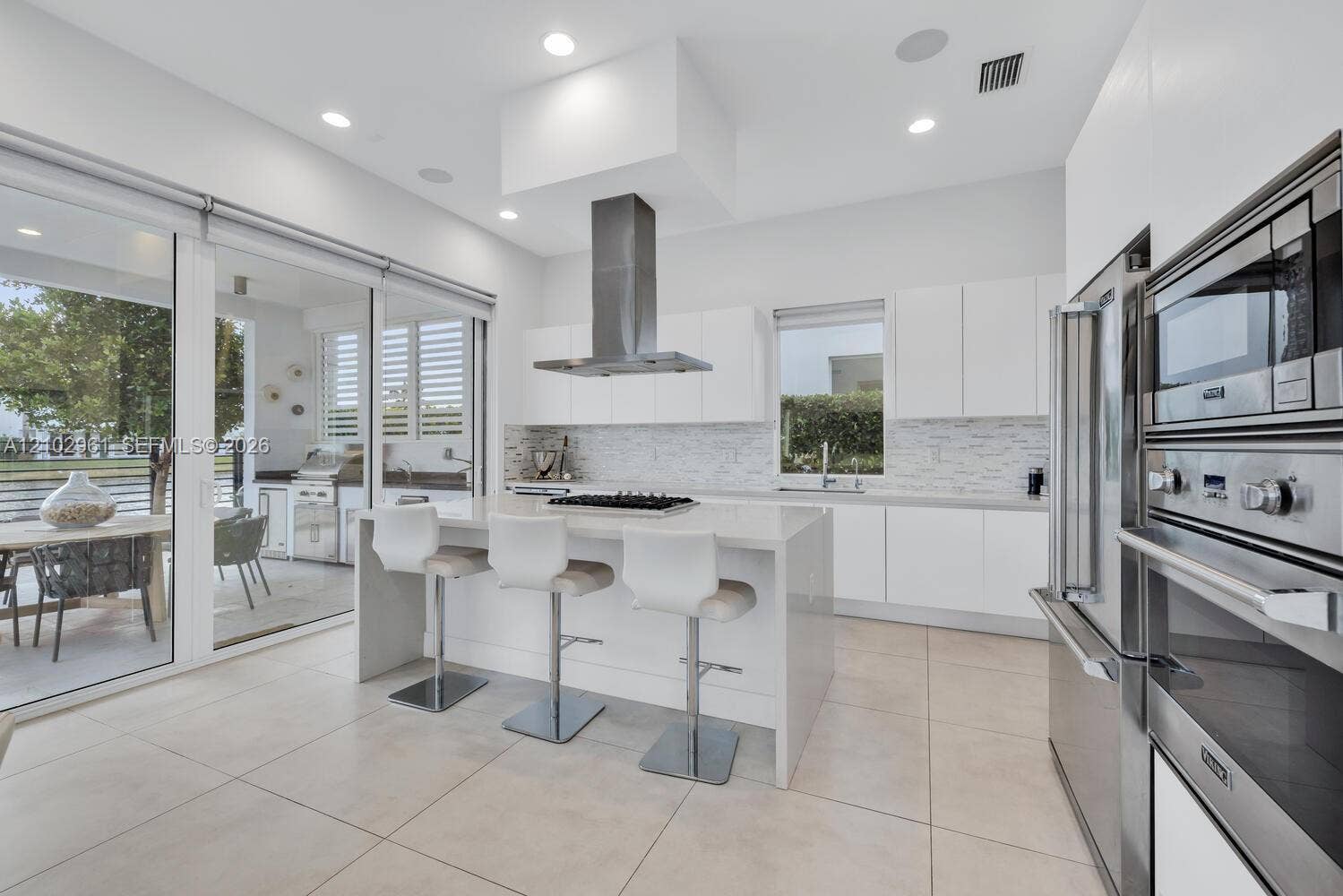 10250 NW 75th Terrace, Doral, FL 33178 Photo 5