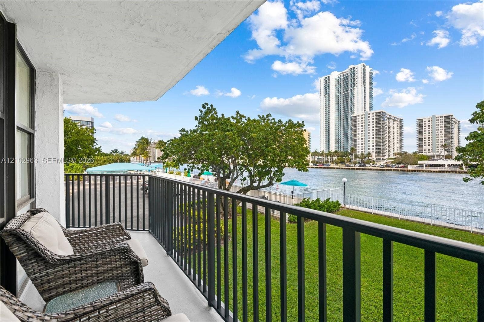 800 Parkview Drive, #221, Hallandale Beach, FL 33009 Photo 17